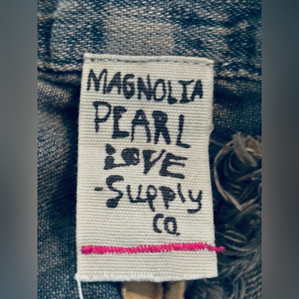 Magnolia Pearl Ladybug Musette Denims
💕RARE FIND 💕SOLD OUT 🐞 - Picture 9 of 9